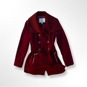 Guess
Asymmetrical Single Breasted belted Wool Blend Coat
